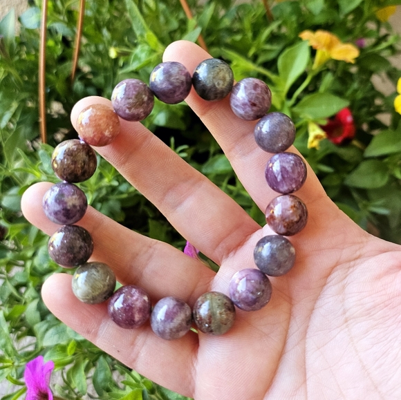 Jewelry - mix emerald mica listing